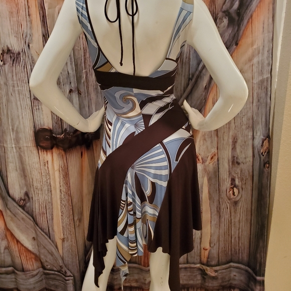 Dress - Picture 2 of 4